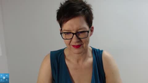 Sofie Velvet online show from November 2025 07:34:02 AM