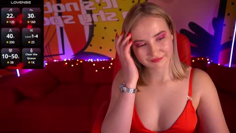 Sofie online show from January 2025 09:50:01 PM