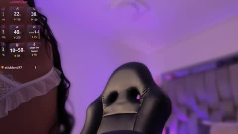 Snapshot of sofiewild_ chatting on November 2025 06:54:01 PM sofie online show from November 2025 06:54:01 PM