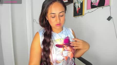 Snapshot of sofiia_rodriguez chatting on January 2025 05:00:01 PM sofiia rodriguez online show from January 2025 05:00:01 PM