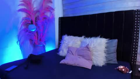 Sofia online show from September 2025 05:44:01 AM