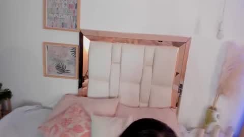 Sofi agudelo online show from December 2025 03:23:01 AM