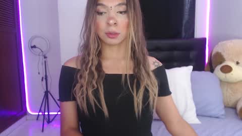 Snapshot of sofiievans_ chatting on January 2025 09:05:01 PM online show from January 2025 09:05:01 PM