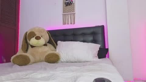 Snapshot of sofiievans_ chatting on June 2026 08:24:01 PM online show from June 2026 08:24:01 PM