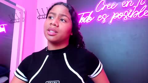 Snapshot of sofiifox chatting on March 2025 07:38:01 PM sofiifox online show from March 2025 07:38:01 PM