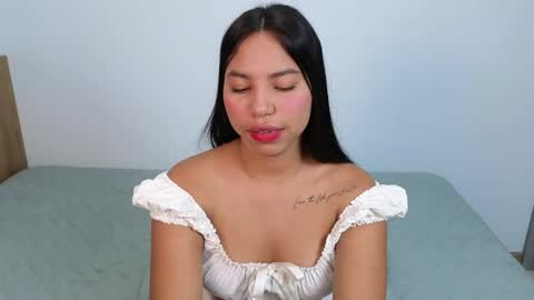 Sofa online show from May 2026 10:15:02 PM