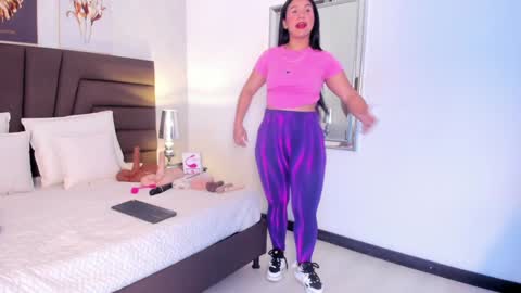 Snapshot of sofiperez_ chatting on February 2025 11:33:02 AM online show from February 2025 11:33:02 AM