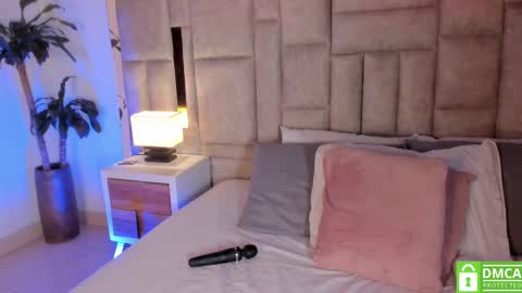 Sofia online show from March 2025 01:16:02 AM