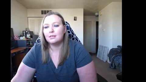 Snapshot of softerpeaches chatting on January 2025 07:51:02 PM Rose online show from January 2025 07:51:02 PM