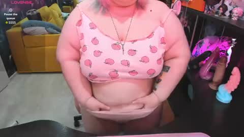 Snapshot of softie_sofy chatting on June 2026 02:47:02 AM Sofie online show from June 2026 02:47:02 AM