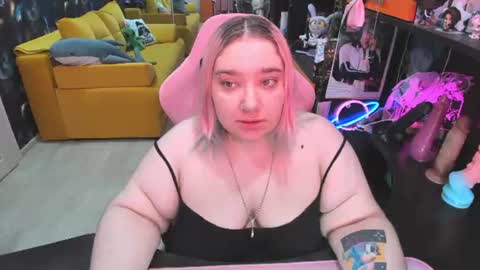 Snapshot of softie_sofy chatting on June 2026 02:34:01 AM Sofie online show from June 2026 02:34:01 AM