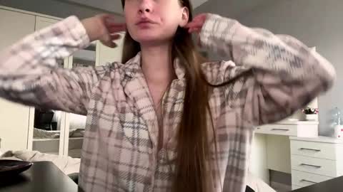 Snapshot of softlygirl chatting on February 2026 01:20:02 PM softlygirl online show from February 2026 01:20:02 PM