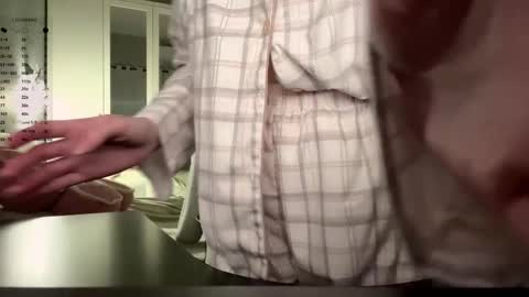 Snapshot of softlygirl chatting on February 2026 05:29:01 PM softlygirl online show from February 2026 05:29:01 PM