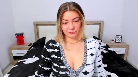 Softpleasurex online show from December 2024 07:37:01 AM