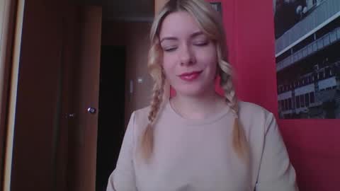 Snapshot of softy_aura chatting on May 2026 11:29:01 AM softy_aura online show from May 2026 11:29:01 AM