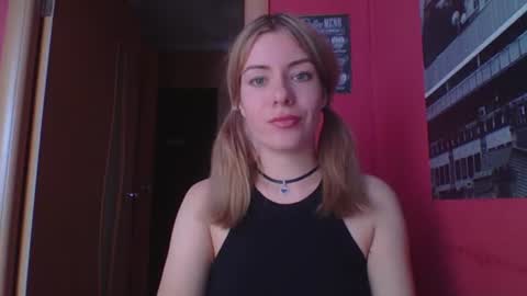 softy_aura online show from June 2026 10:09:01 AM