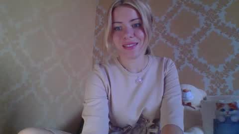 softy_aura online show from July 2026 03:32:02 PM