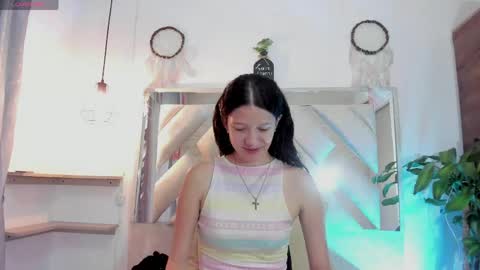 Snapshot of sofy_bonnet chatting on April 2026 11:42:02 AM online show from April 2026 11:42:02 AM