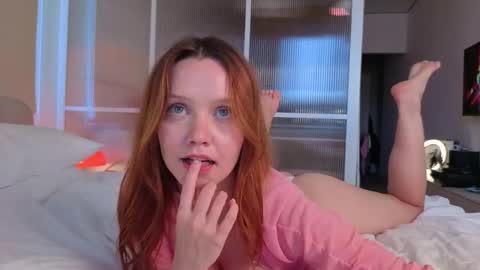 Snapshot of solar_psyche chatting on February 2026 12:17:02 PM Andrea online show from February 2026 12:17:02 PM