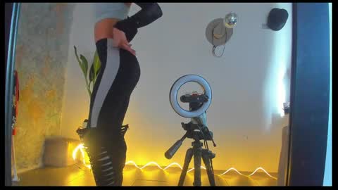 SoleiKairo online show from April 2026 07:58:01 PM