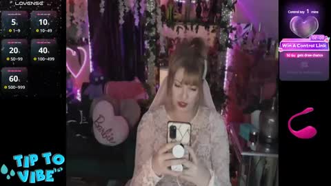 solesticia online show from January 2025 02:26:02 AM