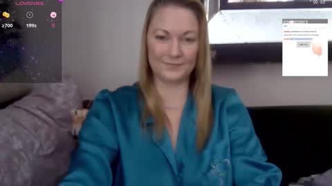 solesticia online show from November 2025 05:24:01 PM