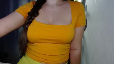 Snapshot of solisgaby chatting on February 2025 04:37:02 PM Gaby Solis online show from February 2025 04:37:02 PM