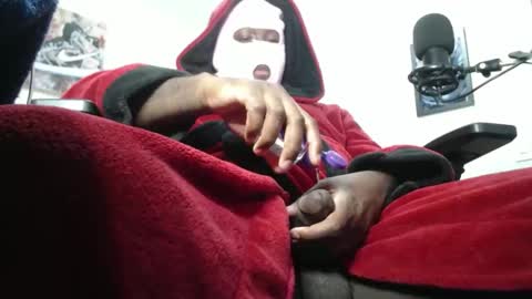 Masked Edging online show from November 2025 06:12:02 AM