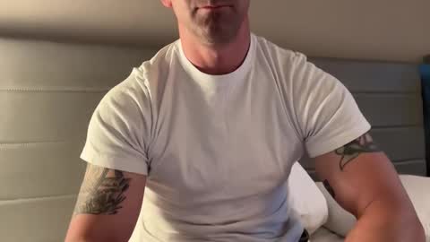 Snapshot of some_guy00 chatting on April 2026 12:16:02 AM Some guy00 online show from April 2026 12:16:02 AM