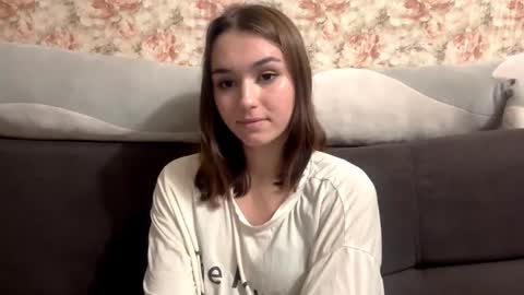 Snapshot of somerfrieler chatting on October 2025 03:16:01 PM Hello My name is Jane im new model here and little but shy but curious. online show from October 2025 03:16:01 PM