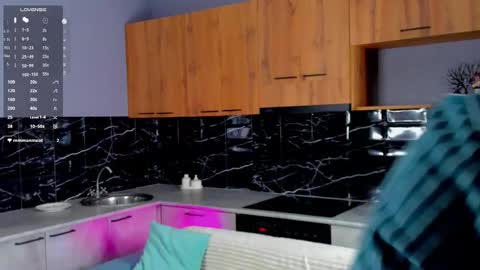 Snapshot of sommerbadders chatting on February 2026 01:28:02 AM Marie online show from February 2026 01:28:02 AM