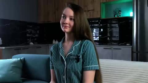 Snapshot of sommerbadders chatting on February 2026 01:48:01 AM Marie online show from February 2026 01:48:01 AM