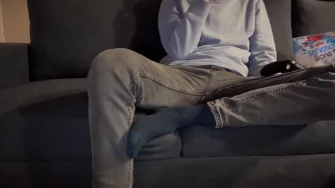 Sondages online show from January 2025 09:03:01 PM