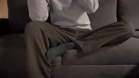 Sondages online show from January 2025 07:37:01 PM