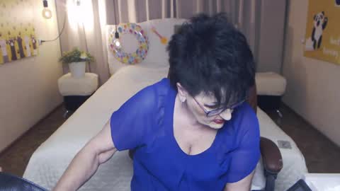 sondrariddle online show from May 2026 06:47:02 PM