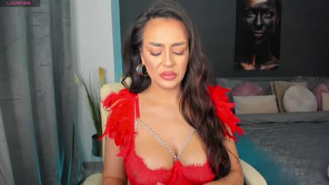 Sonia  Rey online show from February 2025 06:27:02 PM