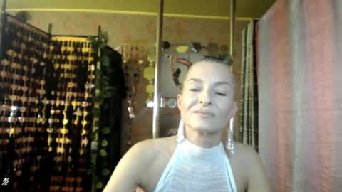 Sonia online show from July 2026 01:43:02 PM