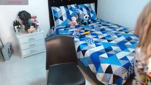 sonialatin69 online show from October 2025 04:24:02 PM