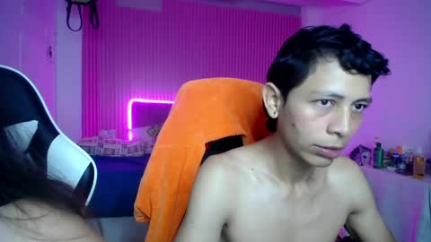 sonic_jess07 online show from May 2026 09:15:02 AM