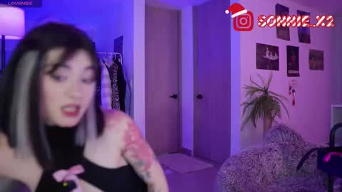 Snapshot of sonnie_mami chatting on December 2025 01:38:01 PM Sonnie online show from December 2025 01:38:01 PM