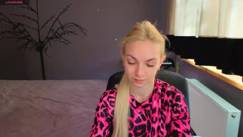 Sonya online show from May 2026 05:37:01 AM