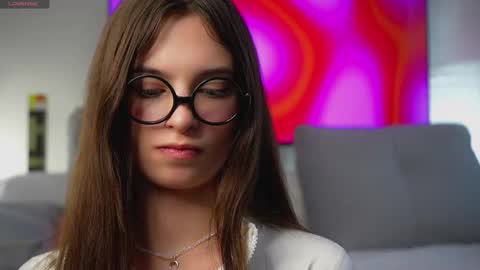 Eva 3 online show from March 2025 12:37:02 PM