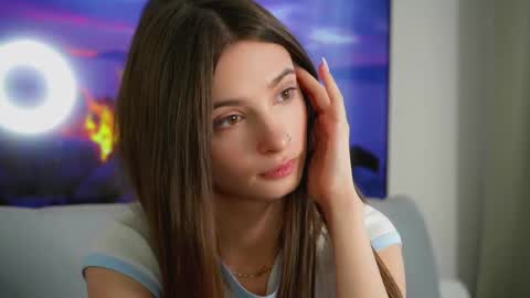 Eva 3 online show from November 2025 08:59:02 AM