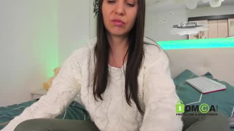 Snapshot of sonyaparadise937 chatting on January 2025 03:30:02 AM SonyaParadise online show from January 2025 03:30:02 AM