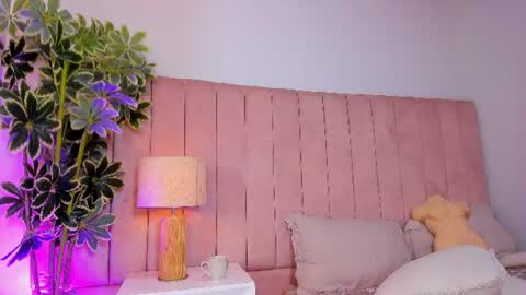 sophi_cooper29 online show from June 2026 12:32:02 AM