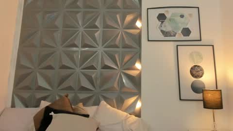 Sophia online show from April 2026 01:13:02 PM