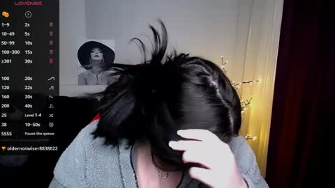 sophia__olsen online show from February 2025 06:23:01 AM