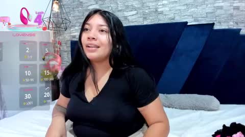 Sophia  online show from September 2025 12:06:01 PM