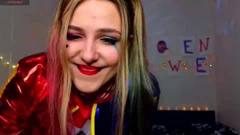 Sophia online show from October 2025 08:04:02 AM