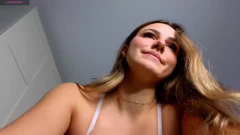 Sophia online show from January 2026 10:42:02 AM